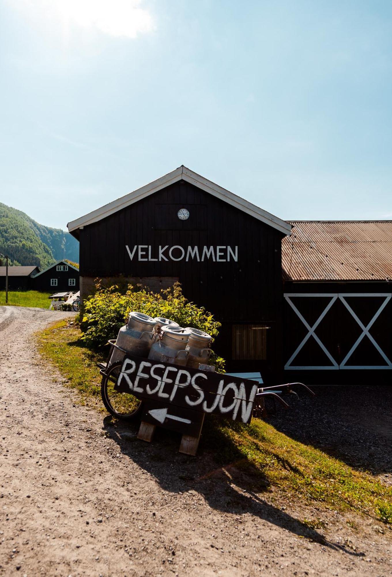Tuftegarden Hotel Viksdalen Exterior foto