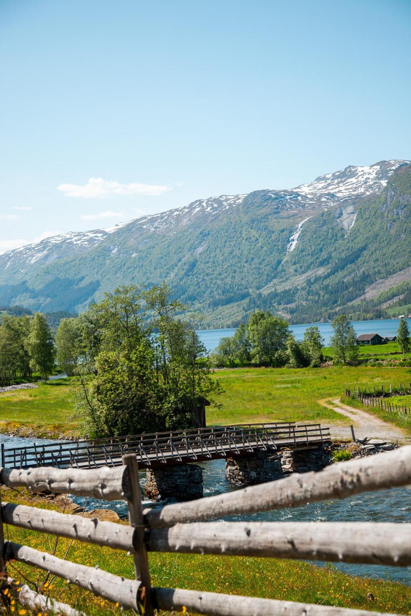 Tuftegarden Hotel Viksdalen Exterior foto